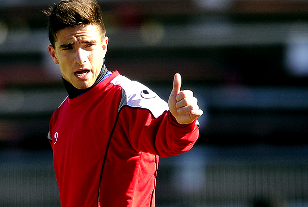 Marcelo Rodríguez en el lateral derecho de Juventud.