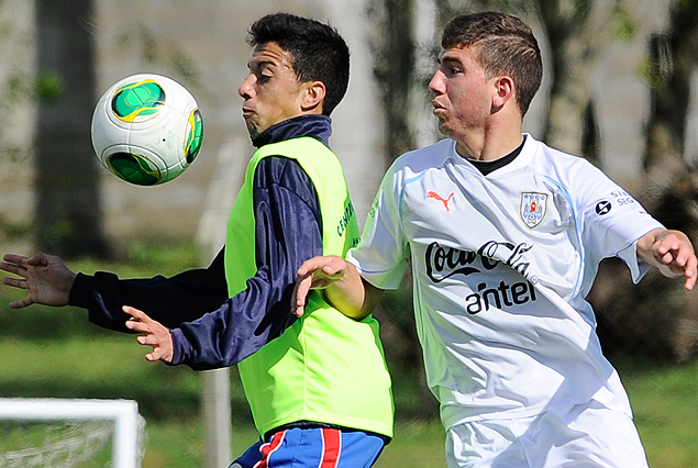 Incidencia de Uruguay sub-17-Cuarta de Central Español, en el Palermo.