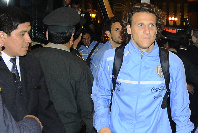 Diego Forlán ingresando al Hotel Sheraton.