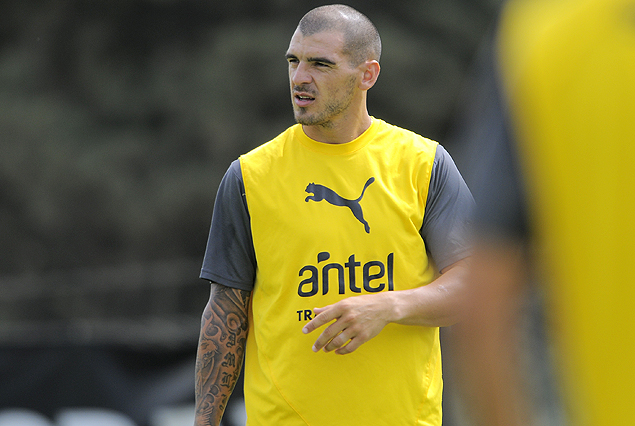 » Peñarol Damián Macaluso se afirma en la zaga