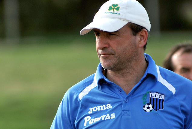 Eduardo Favaro, entrenador de Liverpool.