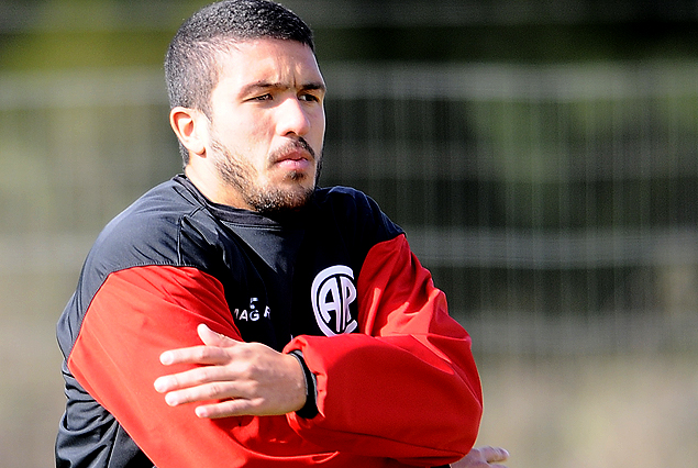 Gonzalo Camargo, se perfila como sustituto de Facundo Moreira suspendido.