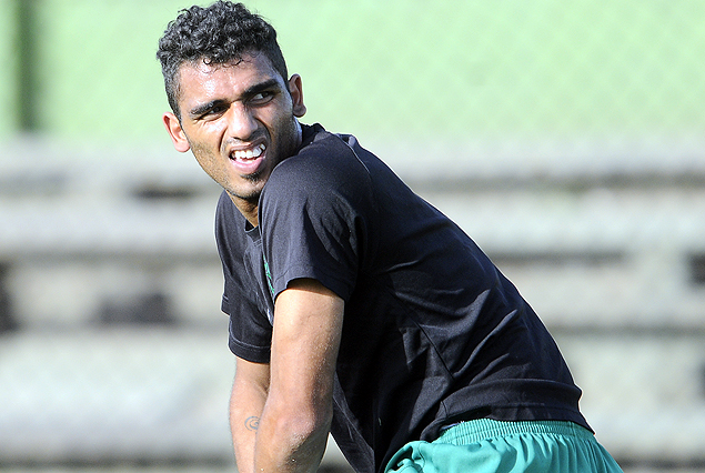 Jorge González convirtió un gol de los de Sayago ante Torque