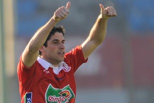 Guillermo Maidana en la imagen del gol y el festejo. 