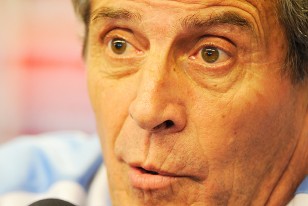 "Vamos a ir a jugar una final", afirmó el Maestro Tabárez.