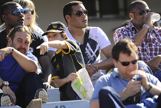 Marcelo Zalayeta, Darío Rodríguez y José María Franco en la platea América.