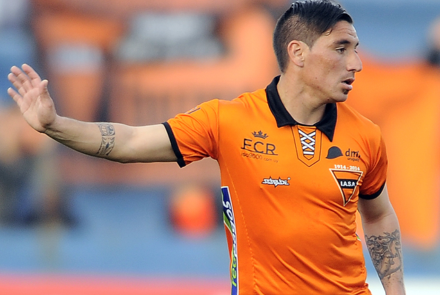 Angel Luna expresó en su twitter la alegría del éxito frente a Peñarol.