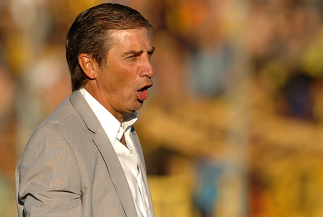 Eduardo Acevedo, el último técnico que dirigió a Sud América en primera en 1996.