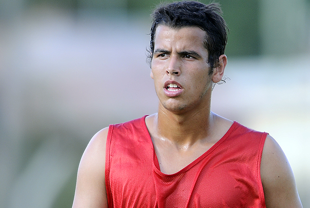 Enzo Borges ingresaría desde el comienzo en Cerro Largo.