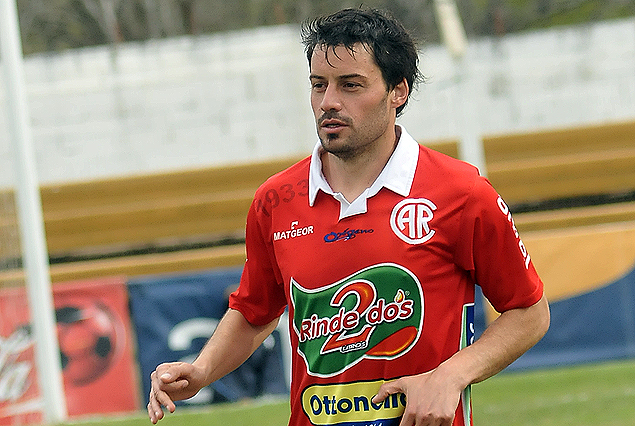 Gonzalo Basallo, vio quinta amarilla y no juega ante Danubio.