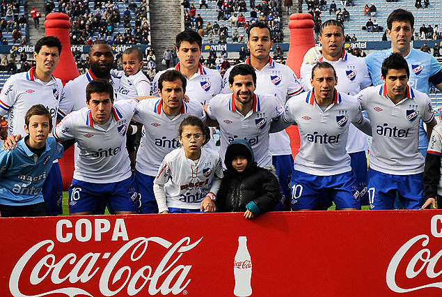 La habitual formación titular de Nacional que no supera en clásicos disputados al capitán de Peñarol.
