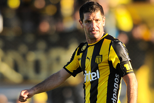 Antonio Pacheco lleva jugados 54 clásicos, más que todos los titulares de Nacional juntos.