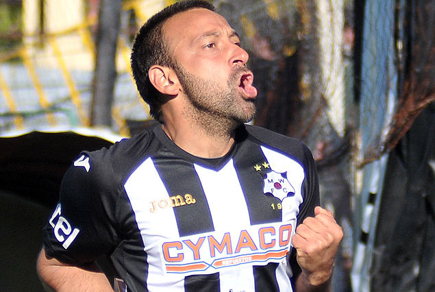 Sergio "Chapita" Blanco sigue a puro grito de gol.