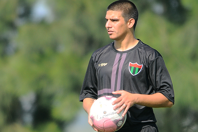 Yefferson Moreira se apronta para retornar en El Tanque Sisley. 