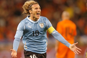 Diego Forlán, genio y figura en Sudáfrica 2010. El mejor jugador  del último Mundial.