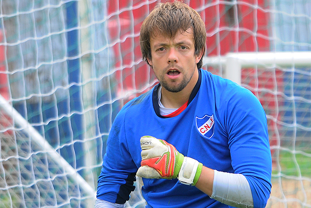 Leonardo Burián pidió pase en la AUF de Nacional a Juventud y atajará en el equipo de Las Piedras.