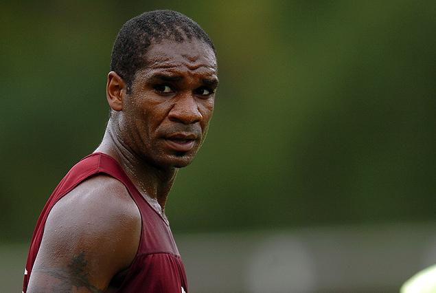 Cristian Esnal, pedido por Alfredo Arias volveria a jugar en Wanderers.