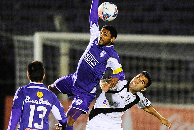 Deefnsor Sporting y Danubio a la cancha el miércoles por la Copa Suat.