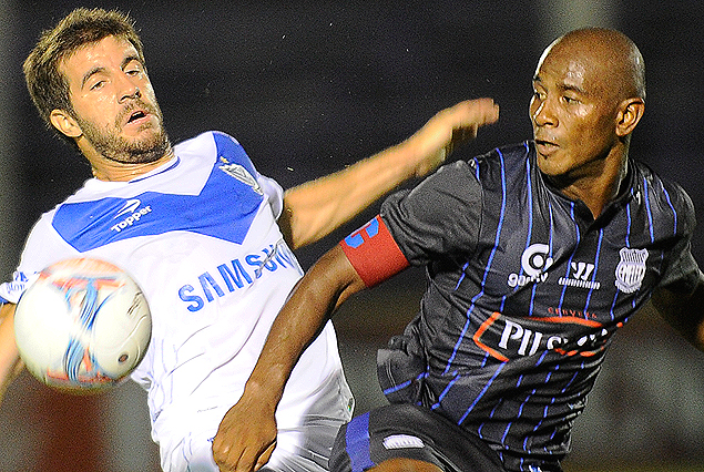 Emelec venció a Vélez y jugará la final de la Copa Suat ante Danubio.