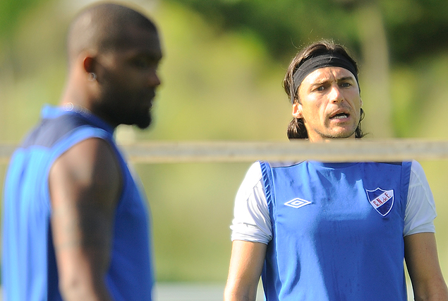 Santiago García y Alexander Medina con posibilidades de ser dupla de ataque tricolor. 