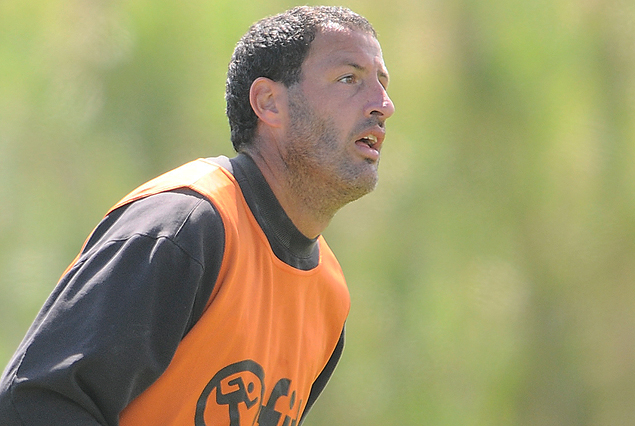 Alejandro Lago, no seguira en los de la Villa, pero igual entrena por el momento.