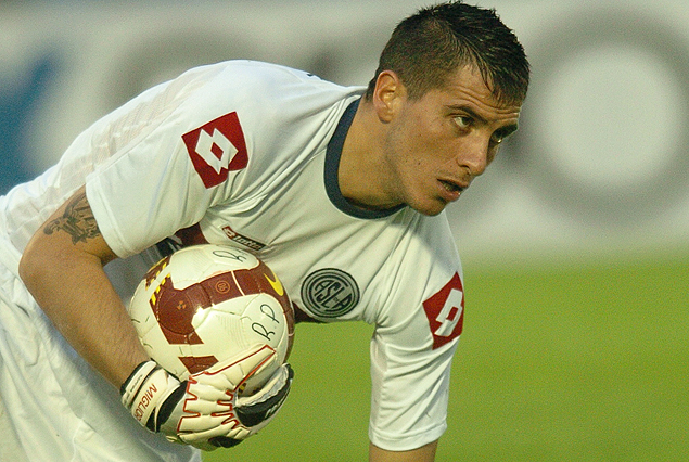 El arquero Pablo Migliore atajó en el Centenario con San Lorenzo en la Copa Sudamericana.