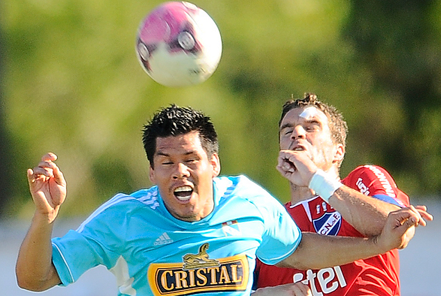 Nacional - Sporting Cristal juegan el lunes la final de la Copa Bandes.