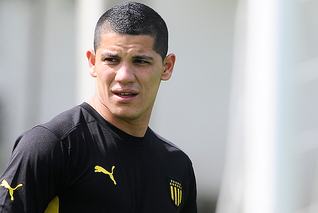 Carlos Núñez estará en el ataque aurinegro en el clásico del sábado. 