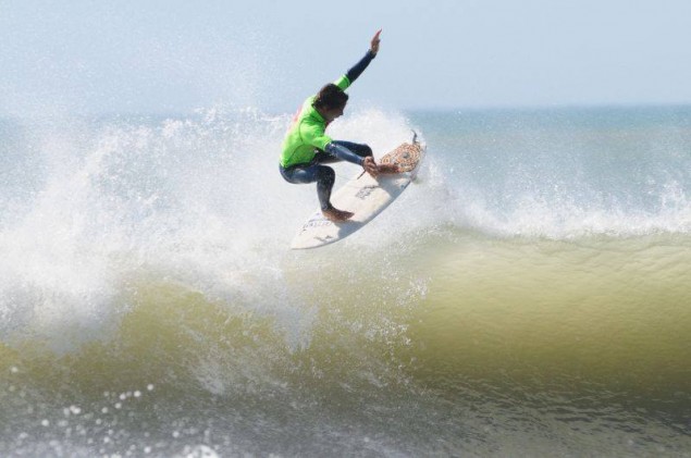 Nóbrega internacional y de alto vuelo.