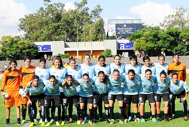 Plantel de la selección uruguaya Sub 20 de Fútbol femenino.