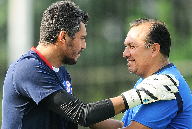 Gustavo Munúa y el reencuentro con un amigo, Ruben Sosa. Ambos integrantes del equipo que obtuvo el título de campeón Uruguayo en 1998. 