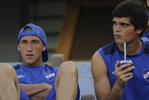 Alfonso Espino y Gabriel Araújo, juveniles que debutaron en el primero de Nacional.