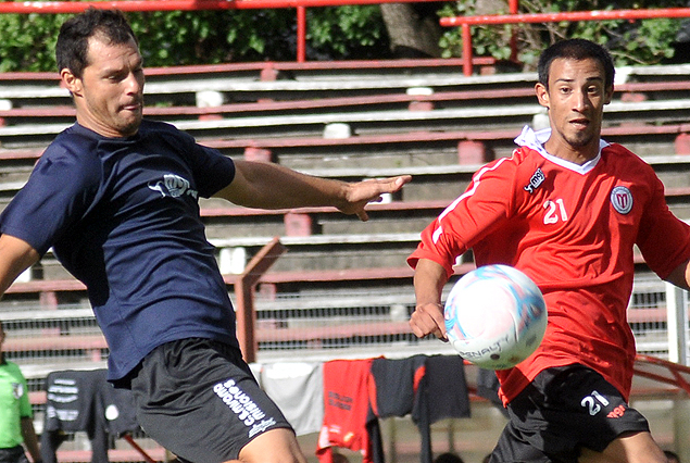 Adrián Romero en Miramar Misones y Jonathan Rodríguez en su vuelta a River Plate.