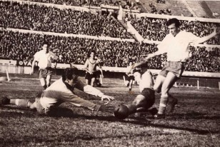 Gol de Amierico Longo a Nacional 1958