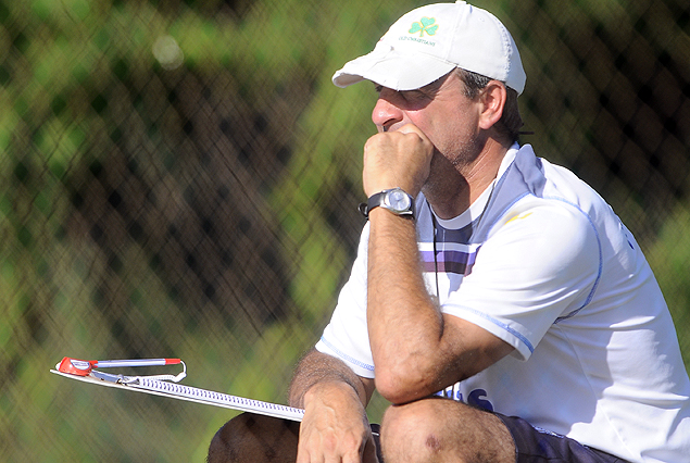 Eduardo Favaro, el técnico de Liverpool.