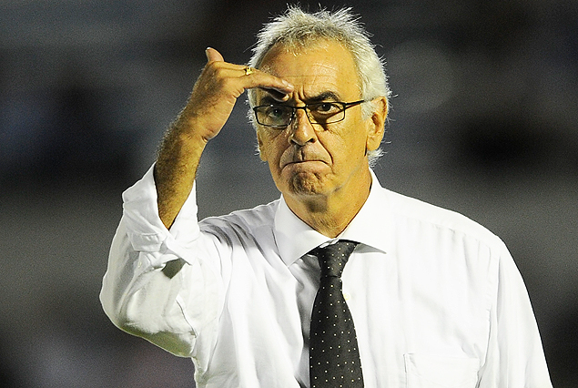Jorge Fossati volvió y planificó el sábado en doble turno pensando en el partido con Santos de México.
