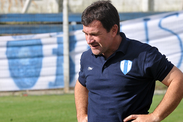 Jorge Giordano valoró el respaldo de los dirigentes de Juventud de Las Piedras.