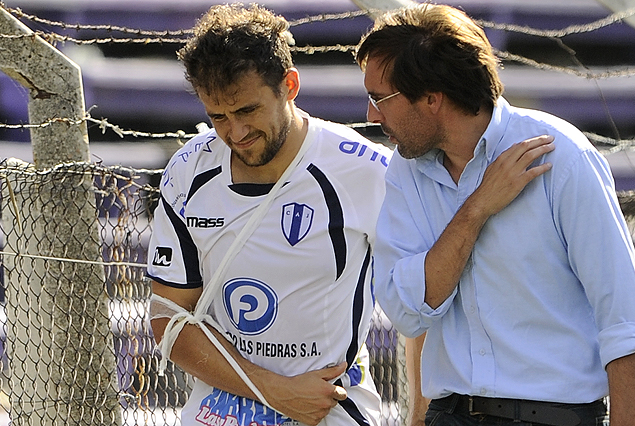 Matías Porcari sufrió luxación de clavícula ante Defensor Sporting, y tiene para un mes de recuperación.