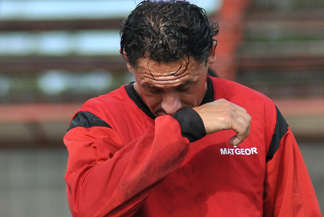 Rodrigo Vázquez acusa esguince de tobillo y entrenó diferenciado.