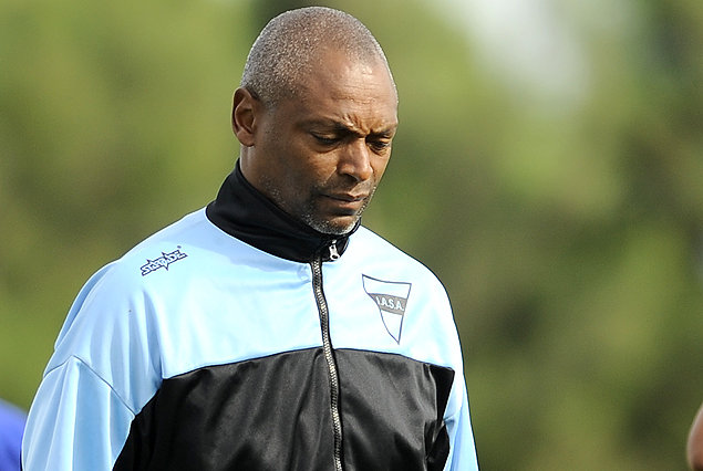 Ruben Silva, técnico asistente de Alejandro Apud, dirigió la práctica del jueves. 