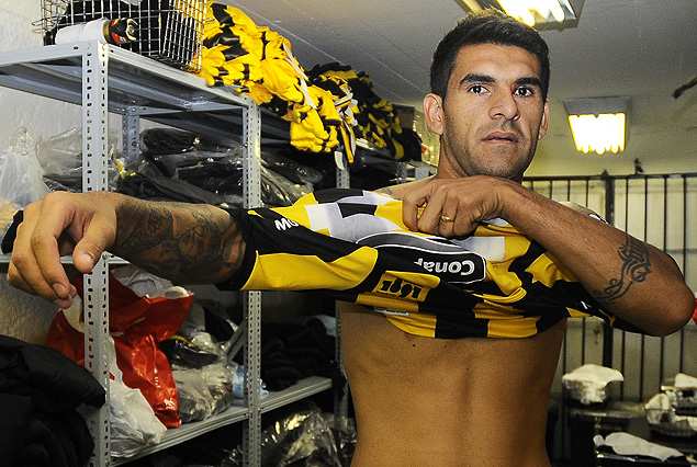 Javier Toledo se vistió de aurinegro en Los Aromos.