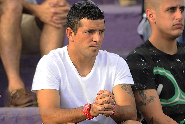 Aníbal Hernández no jugó en Fénix por el acuerdo entre los clubes.