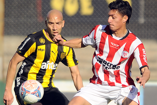 River Plate-Peñarol, domingo a las 20.30 horas en el Estadio Centenario (VTV).