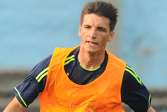 Mauricio Affonso, ingresa por Luis Gorocito lesionado. 