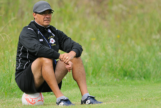 Alfredo Arias, DT de Wanderers. 