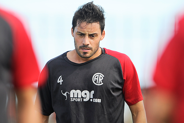 Gonzalo Bazallo está habilitado para jugar en Rentistas.