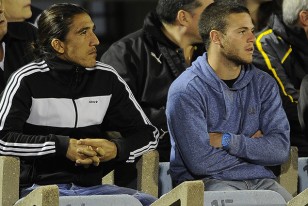 Juan Castillo y Nahitan Nandez en la platea América.