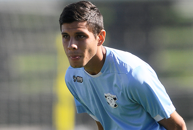 Mauricio Gómez al trote en el Parque Viera; el viernes será exigido. 