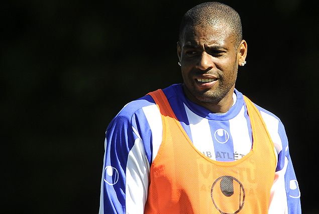 José María Franco volverá desde el banco el domingo.