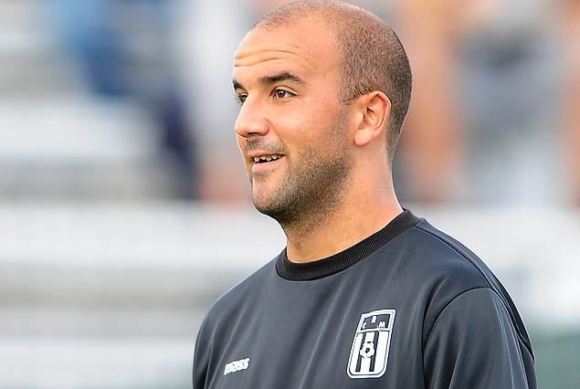 Pablo Lacoste con firme chance de titularidad en Racing. 